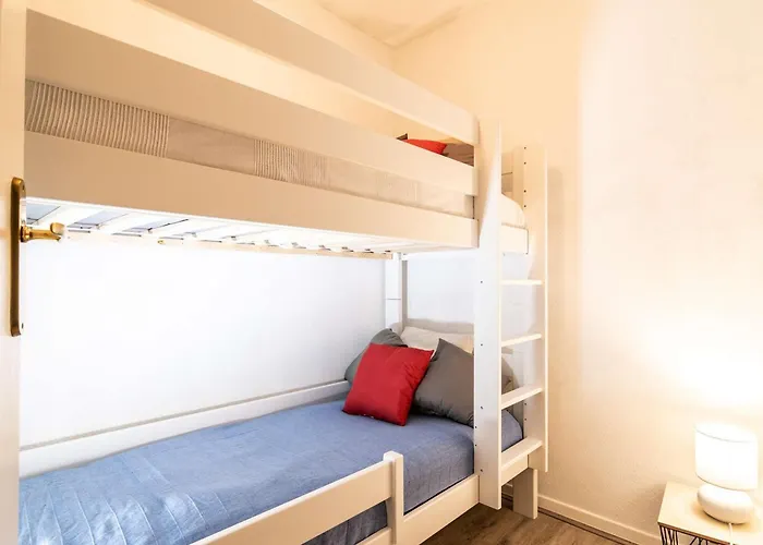 6 Personnes Lary Avec Wifi Et Parking - Fr-1-296-361 Appartamento