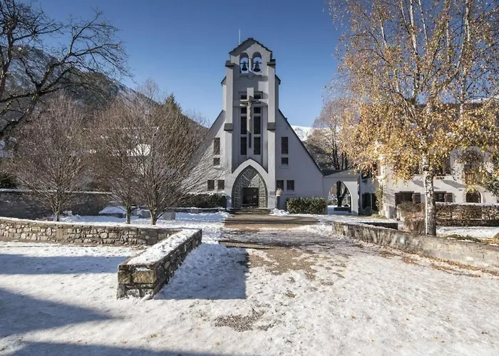 6 Personnes Lary Avec Wifi Et Parking - Fr-1-296-361 Saint-Lary-Soulan